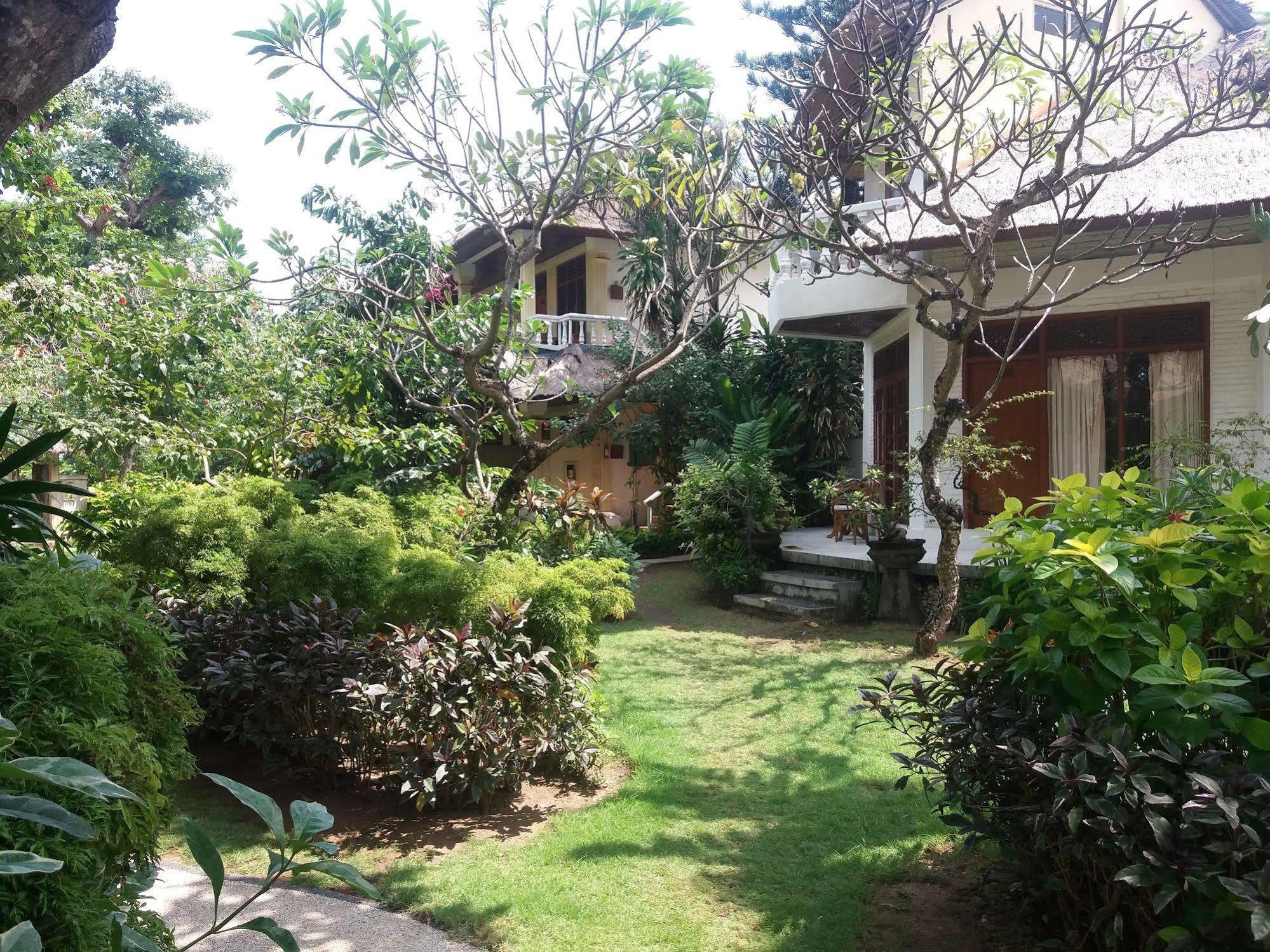 The Sari Beach Legian  Ngoại thất bức ảnh