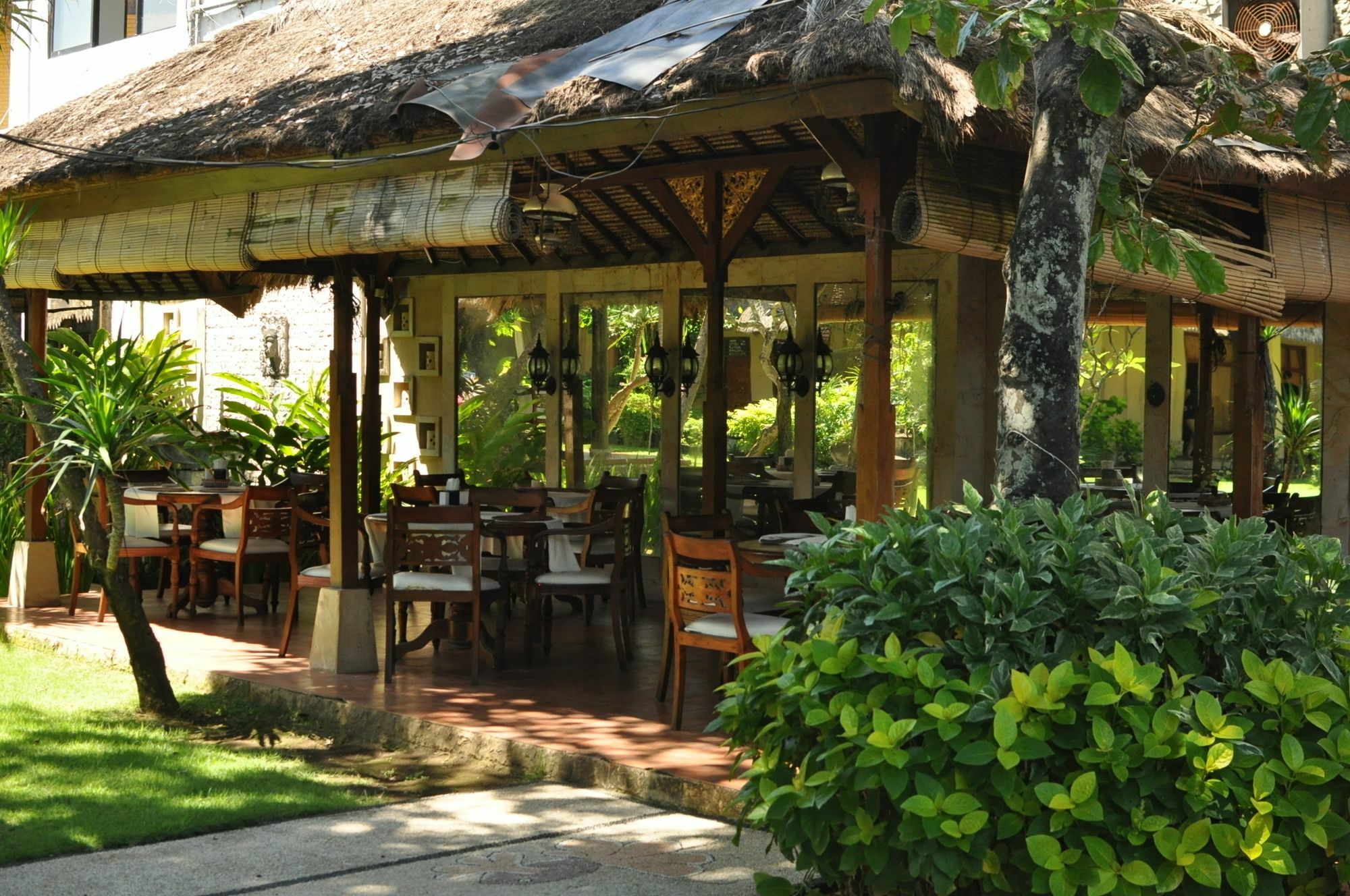 The Sari Beach Legian  Ngoại thất bức ảnh